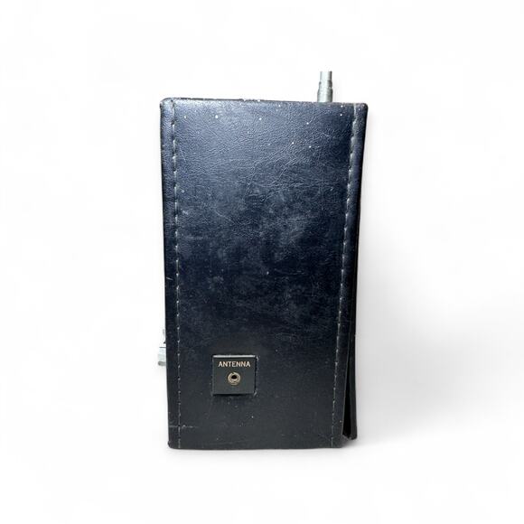 Channel Master 6252A Vintage AM/FM Police Band Radio - FOR PARTS / NOT WORKING - Picture 3 of 10